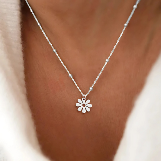 Cute Silver Flower Necklace